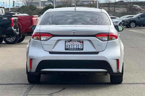 2022 Toyota Corolla LE