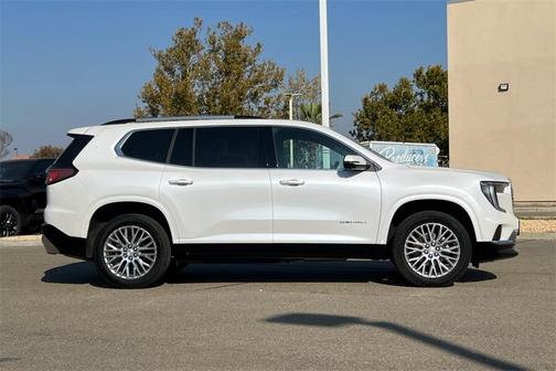 2025 GMC Acadia Denali