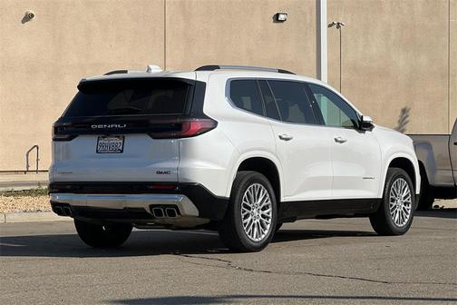 2025 GMC Acadia Denali