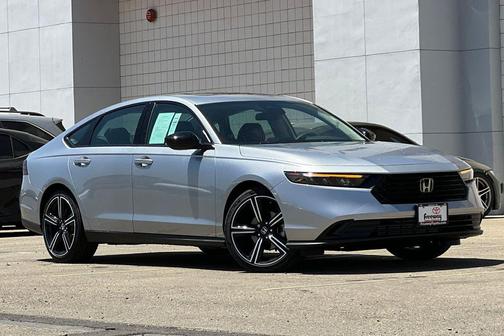 Solar Silver Metallic 2026 Honda Accord SE
