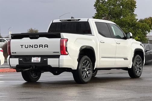 2026 Toyota Tundra Hybrid Platinum