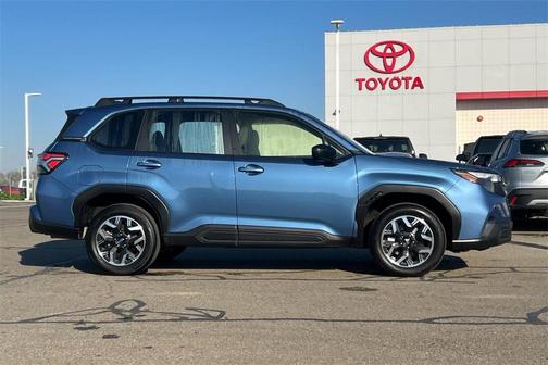 2025 Subaru Forester Base