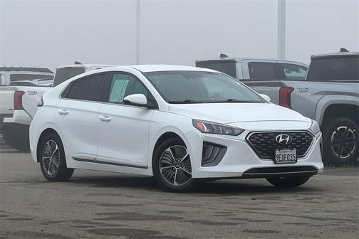2021 Hyundai IONIQ Plug-In Hybrid SEL