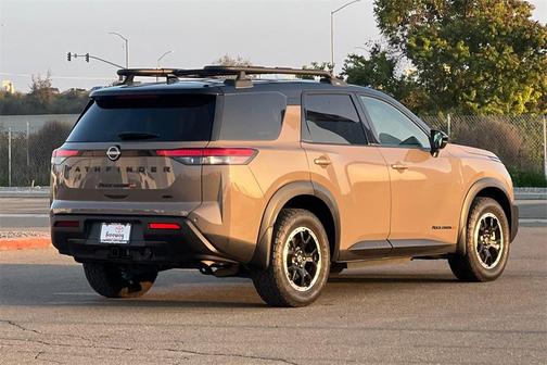 2024 Nissan Pathfinder Rock Creek
