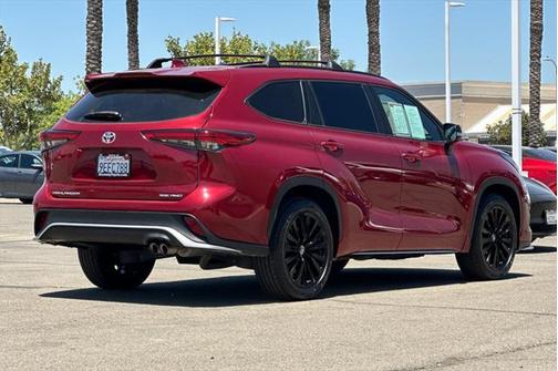 2023 Toyota Highlander XSE
