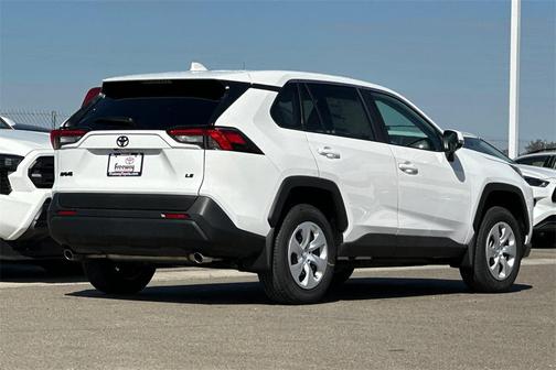 2025 Toyota RAV4 LE