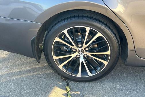 Predawn Gray Mica 2019 Toyota Camry SE