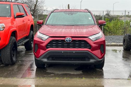 2024 Toyota RAV4 Hybrid LE