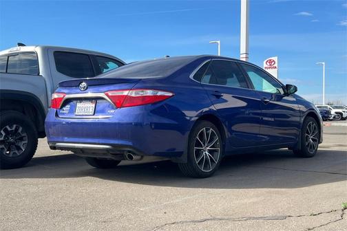 2016 Toyota Camry XSE