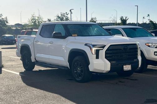 2023 Toyota Tundra SR5