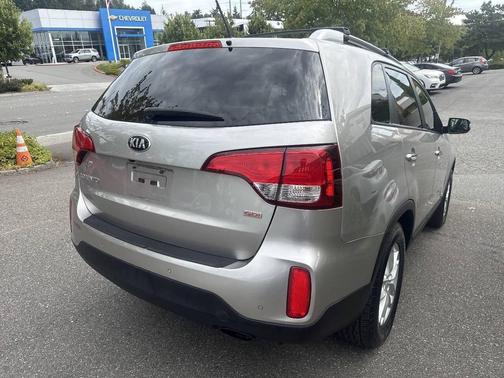 Satin Metal 2015 Kia Sorento LX