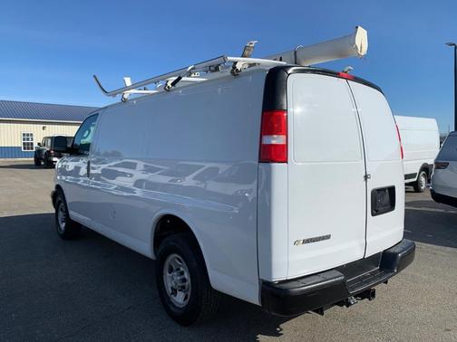 2020 Chevrolet Express 2500 RWD 2500 Regular Wheelbase WT