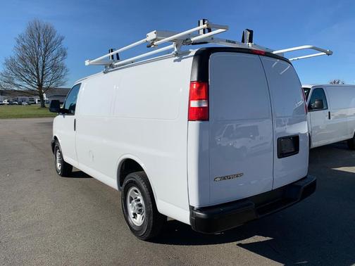 2021 Chevrolet Express 2500 RWD 2500 Regular Wheelbase WT