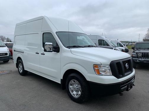 2016 Nissan NV Cargo NV3500 HD S V8