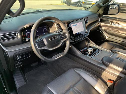 2023 Jeep Wagoneer L Series II 4x4