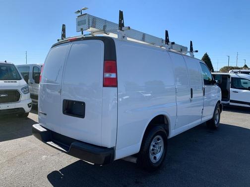 2020 Chevrolet Express 2500 RWD 2500 Regular Wheelbase WT