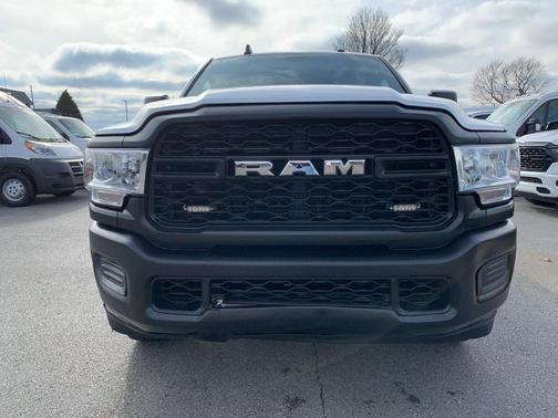 2022 RAM 2500 Tradesman Crew Cab 4x4 8' Box