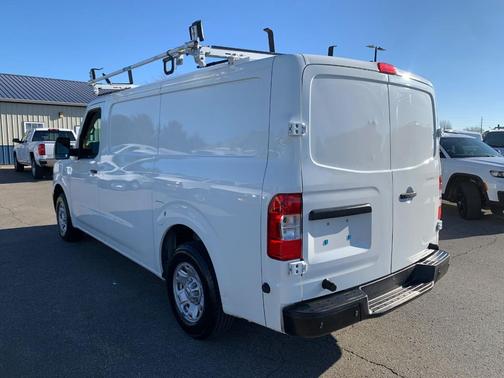 2016 Nissan NV Cargo NV2500 HD SV V6