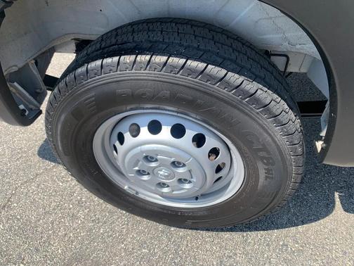 Bright White Clearcoat 2025 RAM ProMaster 2500 Tradesman