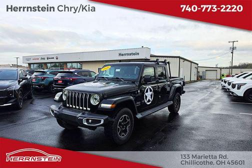 Black Clearcoat 2020 Jeep Gladiator Overland