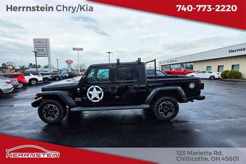 Black Clearcoat 2020 Jeep Gladiator Overland