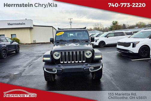 Black Clearcoat 2020 Jeep Gladiator Overland