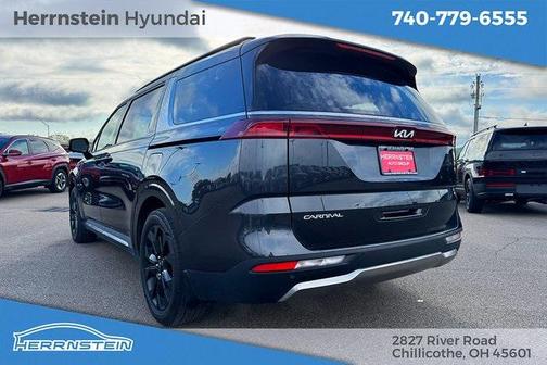 2024 Kia Carnival SX