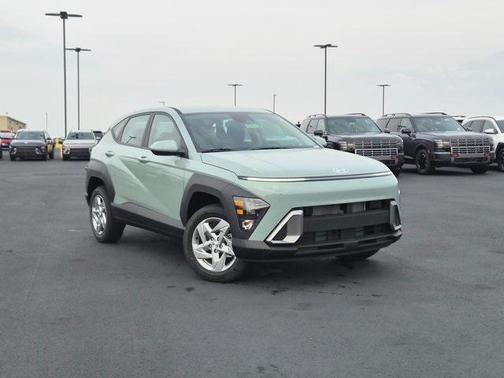 2026 Hyundai KONA SE