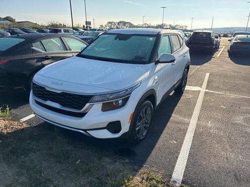 2023 Kia Seltos LX