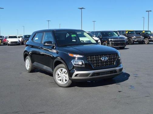 2026 Hyundai VENUE SE