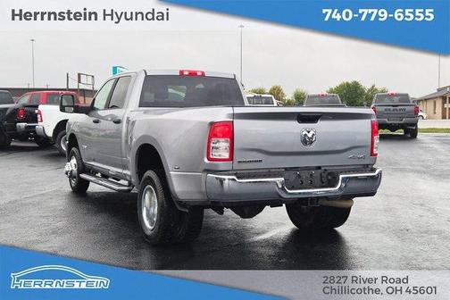 2024 RAM 3500 Big Horn Crew Cab 4x4 8' Box