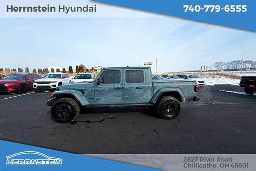 2025 Jeep Gladiator Nighthawk