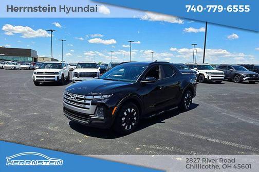 Phantom Black 2025 Hyundai SANTA CRUZ SEL Activity