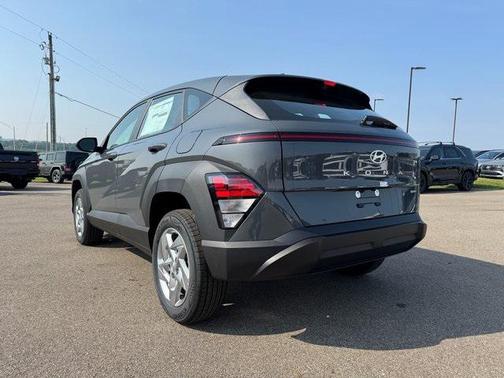 2025 Hyundai KONA SE
