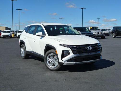 2026 Hyundai TUCSON SE