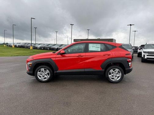 2025 Hyundai KONA SE
