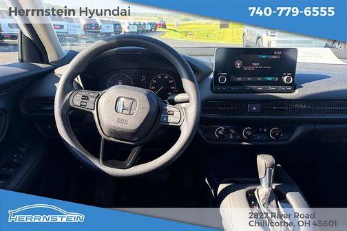 Platinum White Pearl 2024 Honda HR-V LX
