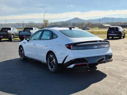 2026 Hyundai SONATA SEL