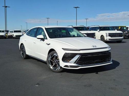 2026 Hyundai SONATA SEL