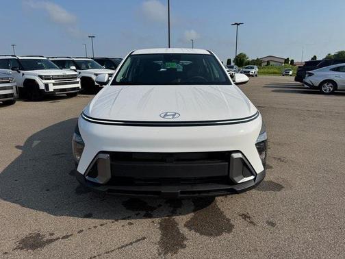 2025 Hyundai KONA SE
