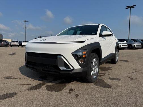 2025 Hyundai KONA SE