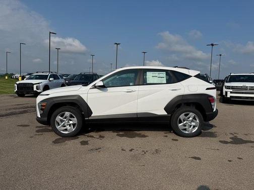 2025 Hyundai KONA SE