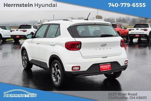 2023 Hyundai VENUE SEL