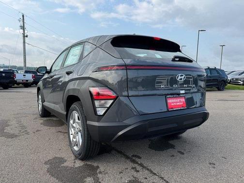 2025 Hyundai KONA SE