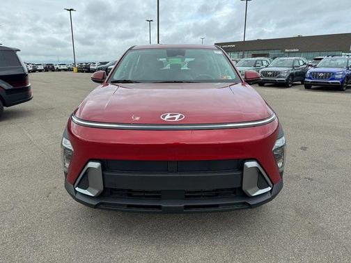 2025 Hyundai KONA SE