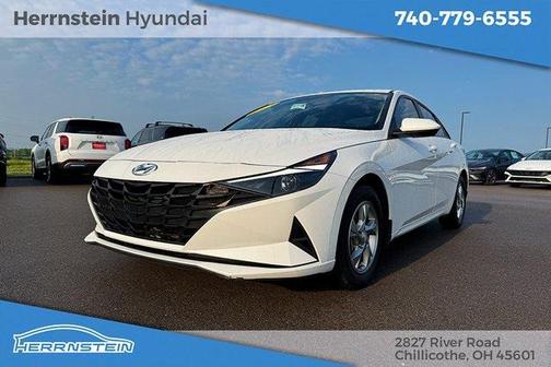 2023 Hyundai ELANTRA SE