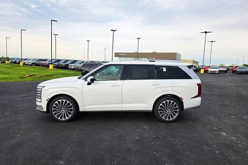 Creamy White Pearl 2026 Hyundai Palisade Hybrid Calligraphy