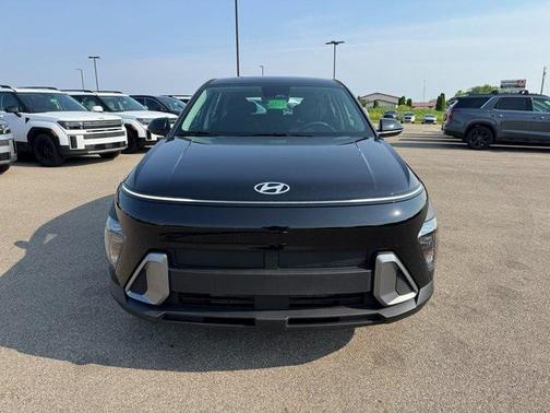 2025 Hyundai KONA SE