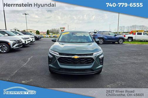 2025 Chevrolet Trax LS