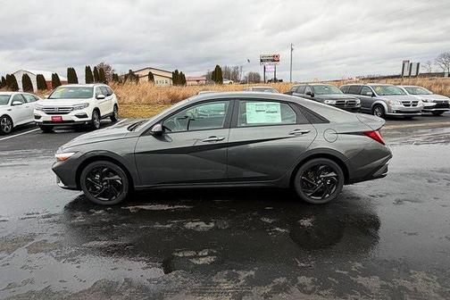 2026 Hyundai ELANTRA HEV SEL Sport